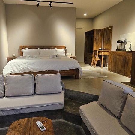 Hotel Blossom Pokhara Kültér fotó