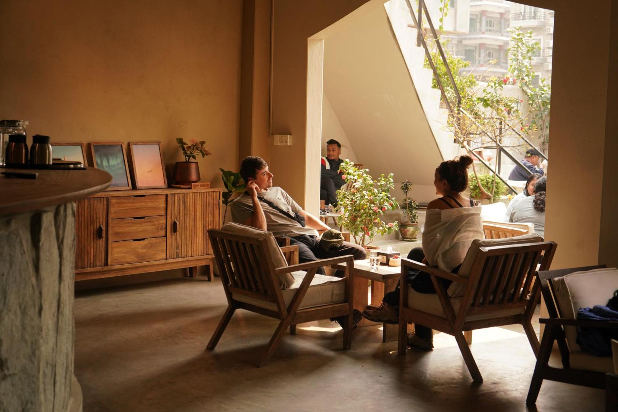 Hotel Blossom Pokhara Kültér fotó